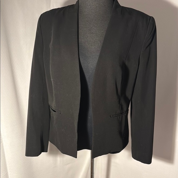 None Jackets & Blazers - Elegant Fitted Black Women's Blazer. Size 10